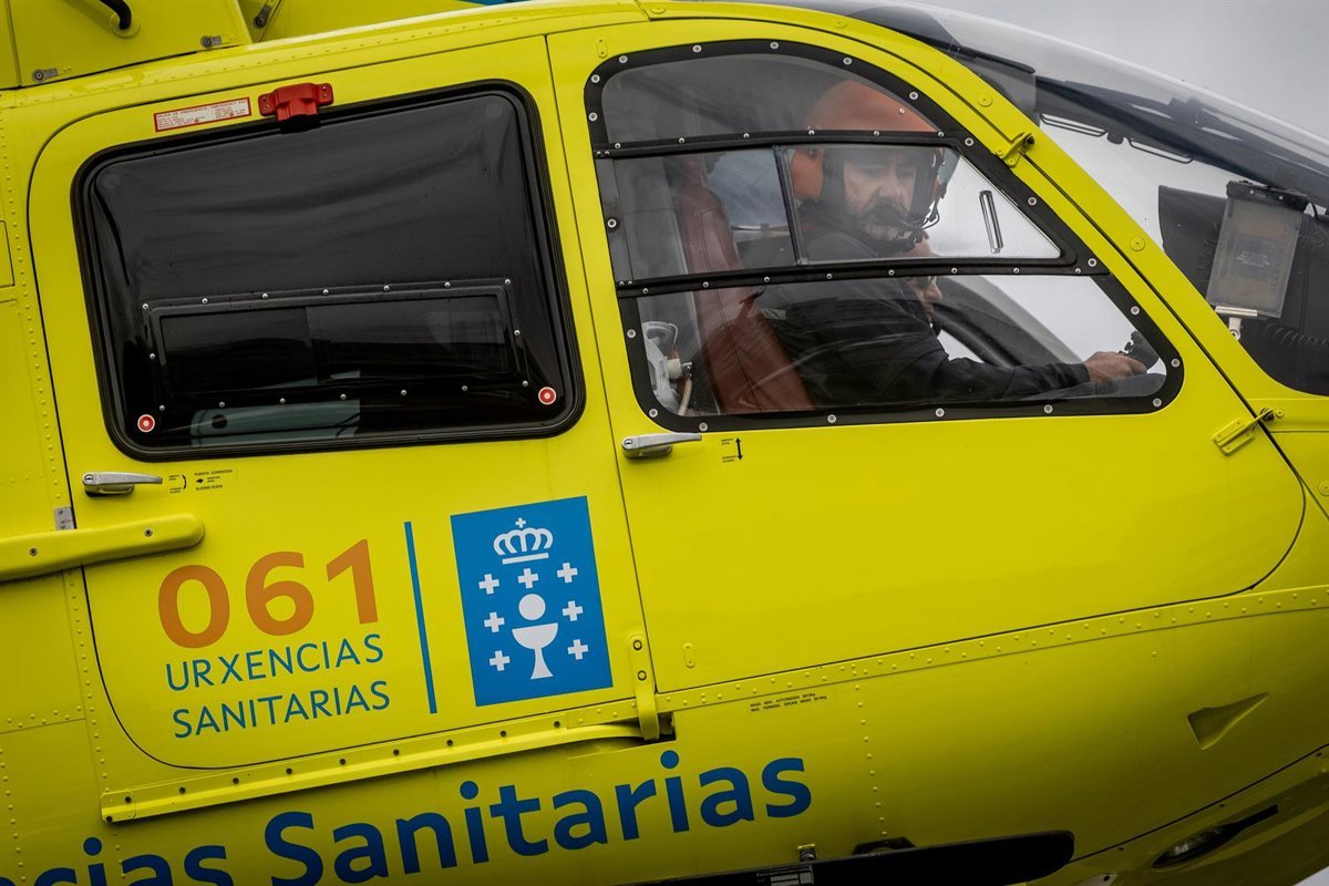 Un motorista resulta herido al colisionar con un coche en Rianxo (A Coruña) y es evacuado en helicóptero medicalizado.