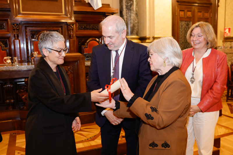 Ingreso de María Dolores Mayán Santos al Instituto José Cornide de Estudios Coruñeses