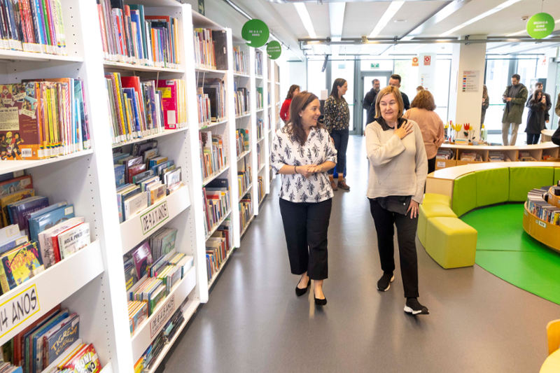 Reapertura de biblioteca en centro cívico de Rosales impulsa plan de mejora.